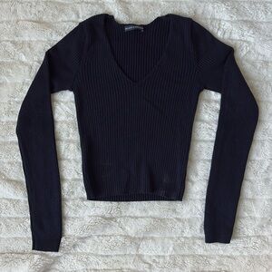 Brandy Melville navy sweater
